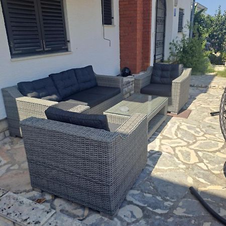 Romansa Guest House زادار المظهر الخارجي الصورة