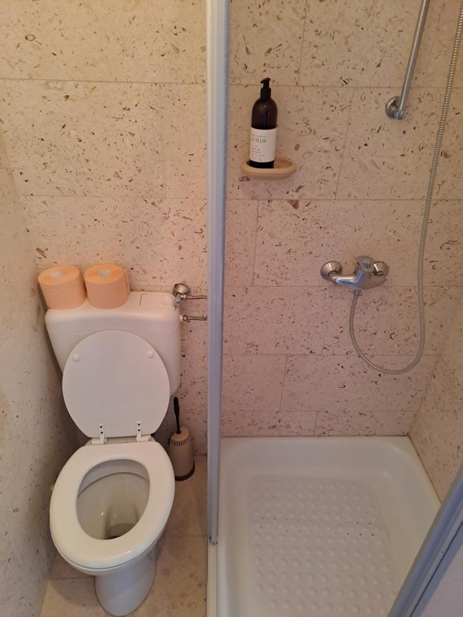 Romansa Guest House زادار المظهر الخارجي الصورة
