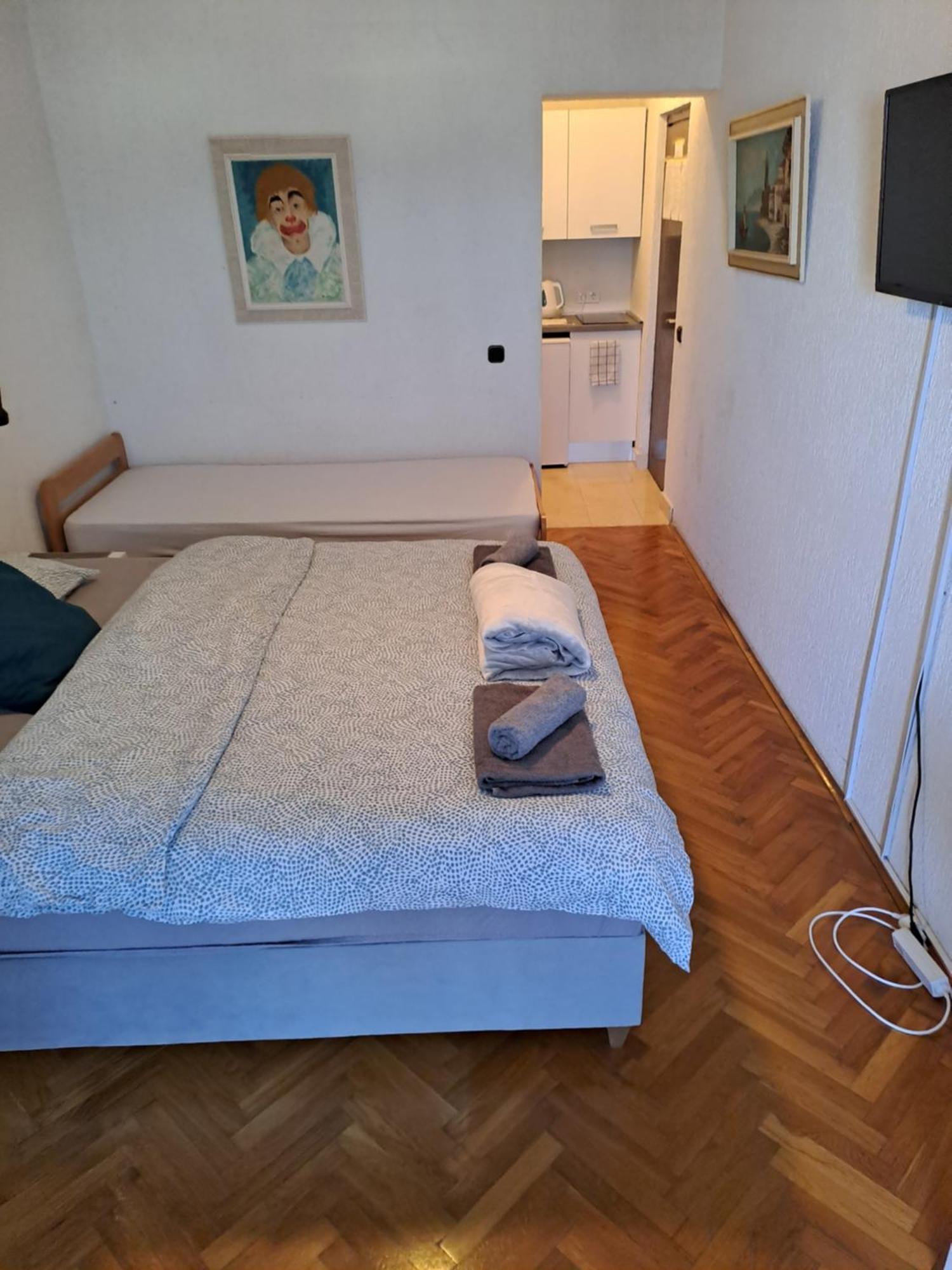 Romansa Guest House زادار المظهر الخارجي الصورة
