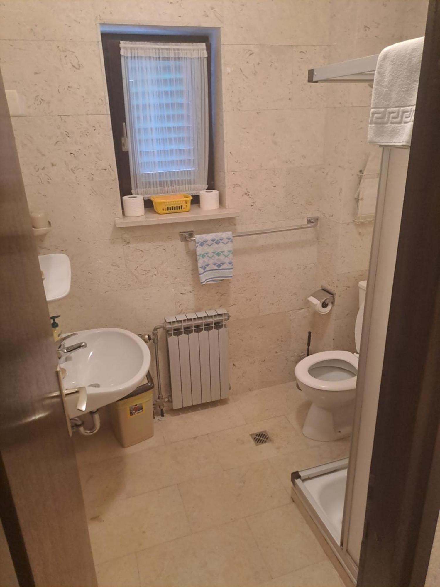 Romansa Guest House زادار المظهر الخارجي الصورة